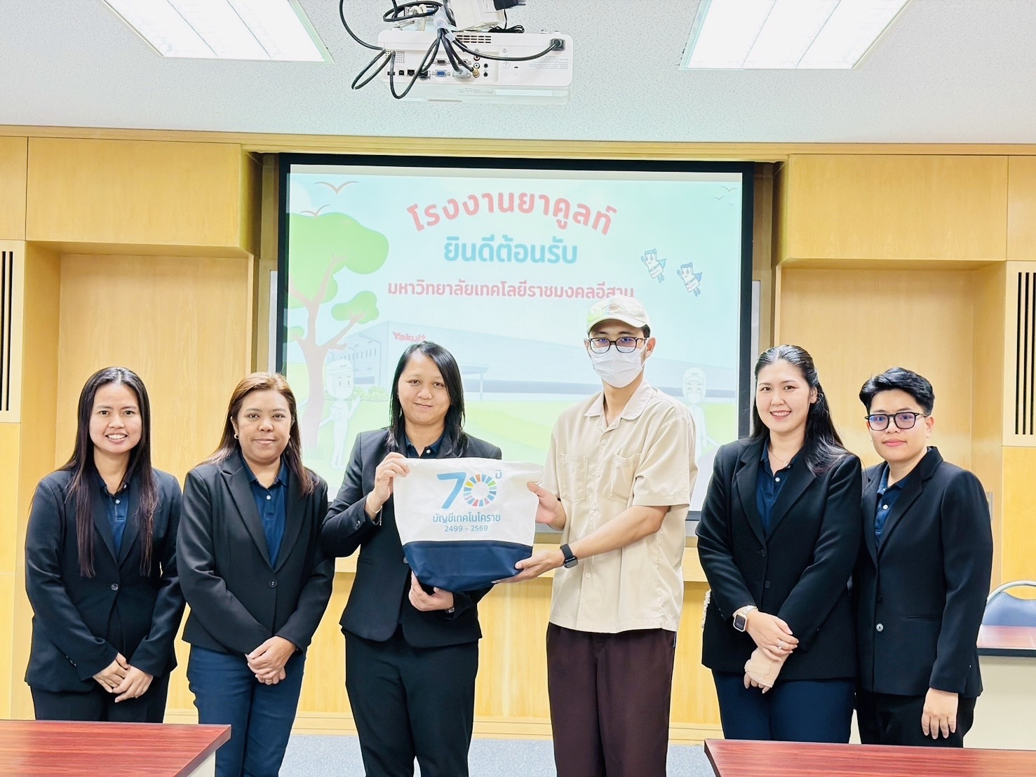 3462D4BA-0FA1-40C3-AD48-7E1E83068EA8